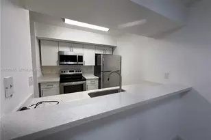 18226 S Mediterranean Blvd, Hialeah, FL 33015 - Photo 5