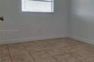 5461 W 24th Ave, Hialeah, FL 33016 - Photo 13