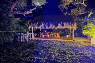12015 NE 10th Ave, Biscayne Park, FL 33161 - Photo 27