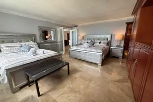 5151 Collins Ave, Miami Beach, FL 33140 - Photo 17