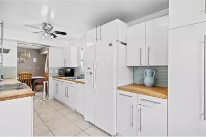 8002 Lagos De Campo Blvd #B-101, Tamarac, FL 33321 - Photo 3
