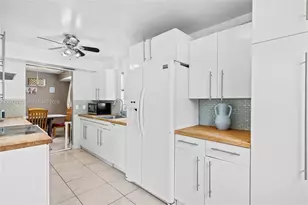 8002 Lagos De Campo Blvd, Tamarac, FL 33321 - Photo 3