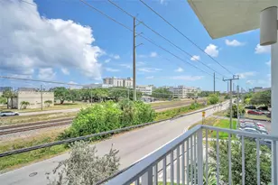 2651 NE 212th Terrace, Miami, FL 33180 - Photo 17