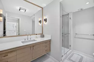 5500 Collins Ave, Miami Beach, FL 33140 - Photo 37
