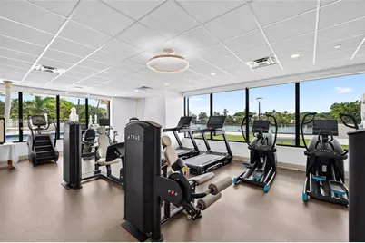 5500 Collins Ave #702, Miami Beach, FL 33140 - Photo 47