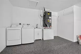 3661 N 52nd Ave, Hollywood, FL 33021 - Photo 15