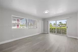 1979 N Glades Dr, North Miami Beach, FL 33162 - Photo 7