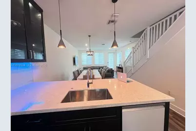 10229 NW 64th Ter #101, Doral, FL 33178 - Photo 11