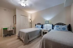 18100 N Bay Rd, Sunny Isles Beach, FL 33160 - Photo 15