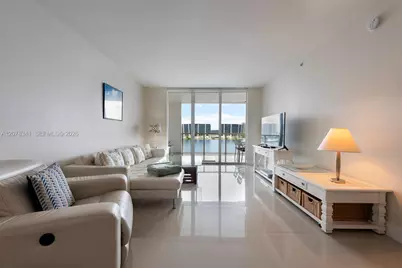 18100 N Bay Rd #1009, Sunny Isles Beach, FL 33160 - Photo 7