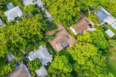 125 NW 88th St #0, El Portal, FL 33150 - Photo 47