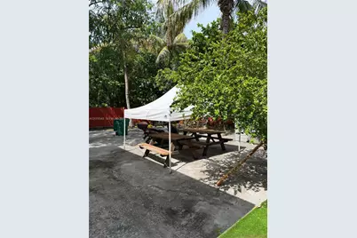 6725 N Miami Ave, Miami, FL 33150 - Photo 17