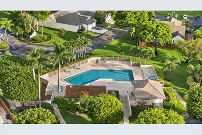 9943 NW 47th Ter, Doral, FL 33178 - Photo 43