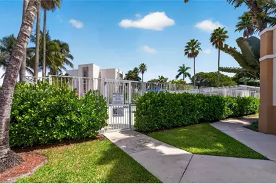 9852 NW 52nd Ter, Doral, FL 33178 - Photo 49