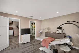 9852 NW 52nd Terrace, Doral, FL 33178 - Photo 21