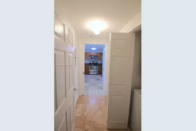 6362 Collins Ave #310, Miami Beach, FL 33141 - Photo 11
