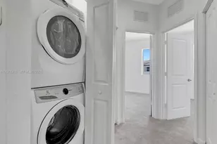 2574 SE 29th St, Homestead, FL 33035 - Photo 13