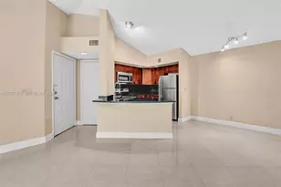 3370 Pinewalk Dr N, Margate, FL 33063 - Photo 9