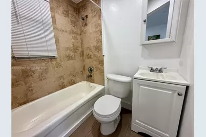 427 NE 62nd St #5, Miami, FL 33138 - Photo 3