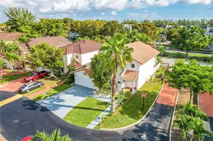 8909 SW 108th Cir Ct, Miami, FL 33176 - Photo 5