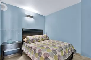 2401 Collins Ave, Miami Beach, FL 33140 - Photo 17