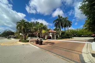 700 Sorrento Dr, Weston, FL 33326 - Photo 39