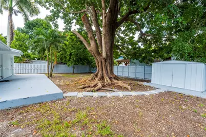 655 SW 6th Ter, Florida City, FL 33034 - Photo 41