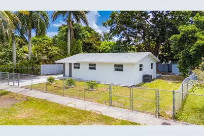 655 SW 6th Ter, Florida City, FL 33034 - Photo 7