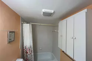 581 Blue Heron Dr, Hallandale Beach, FL 33009 - Photo 19