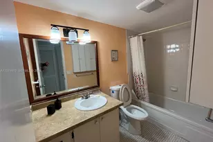 581 Blue Heron Dr, Hallandale Beach, FL 33009 - Photo 17