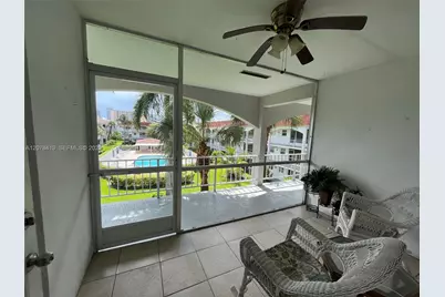 581 Blue Heron Dr #307-B, Hallandale Beach, FL 33009 - Photo 5