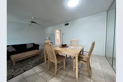 581 Blue Heron Dr #307-B, Hallandale Beach, FL 33009 - Photo 9