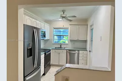 581 Blue Heron Dr #212-B, Hallandale Beach, FL 33009 - Photo 11