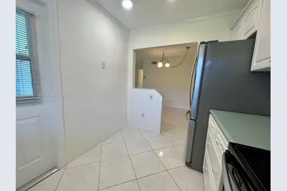 581 Blue Heron Dr #212-B, Hallandale Beach, FL 33009 - Photo 15