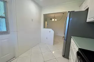 581 Blue Heron Dr, Hallandale Beach, FL 33009 - Photo 15