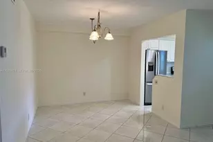 581 Blue Heron Dr, Hallandale Beach, FL 33009 - Photo 9