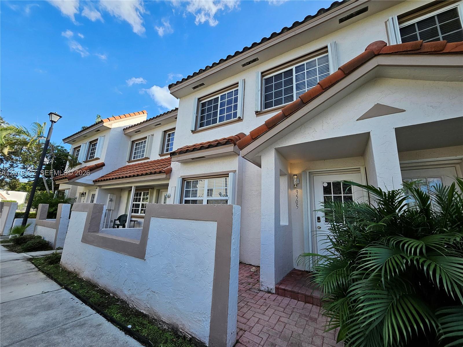 9505 NW 42nd St #9505 - 9505 NW 42nd St #9505, Sunrise, FL 33351 Luxury Property | Jose Angel Pina