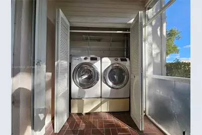 9505 NW 42nd St #9505, Sunrise, FL 33351 - Photo 11