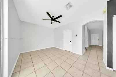 2019 SE 13th St, Homestead, FL 33035 - Photo 19