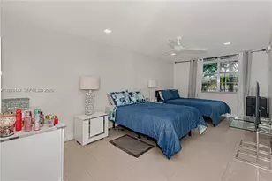 492 NW 165th St Rd, Miami, FL 33169 - Photo 19
