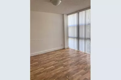 17011 N Bay Rd #205, Sunny Isles Beach, FL 33160 - Photo 9