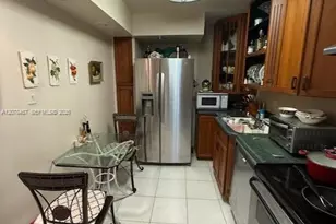 20505 E Country Club Dr, Aventura, FL 33180 - Photo 3
