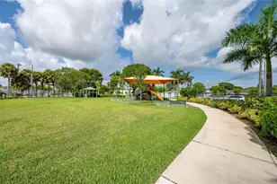 528 NW 13th St, Florida City, FL 33034 - Photo 19