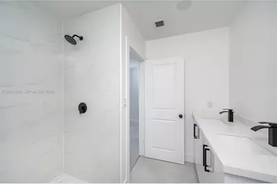 528 NW 13th St #528-530, Florida City, FL 33034 - Photo 31