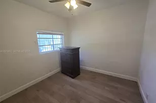 106 NW 34th St, Miami, FL 33127 - Photo 11