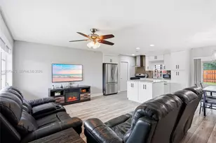8397 NW 25th Ct, Sunrise, FL 33322 - Photo 3