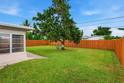 8397 NW 25th Ct, Sunrise, FL 33322 - Photo 27
