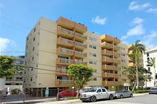600 NE 25th St, Miami, FL 33137 - Photo 1