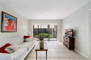 8415 SW 107th Ave, Miami, FL 33173 - Photo 9