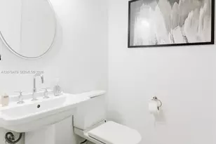 185 SW 7th St, Miami, FL 33130 - Photo 31